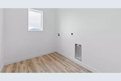 1061 Vegas St W, Grantsville, UT 84029 - Photo 35