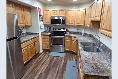 8198 N Cedar Springs Rd E #APT 5, Eagle Mountain, UT 84005 - Photo 7