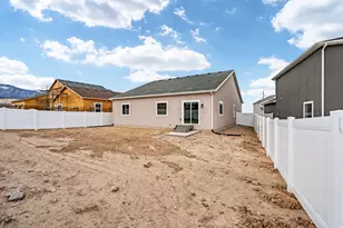 1128 Vegas St W, Grantsville, UT 84029 - Photo 5