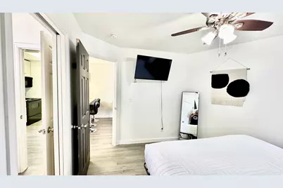 929 Harbor Vlg #220, Garden City, UT 84028 - Photo 9