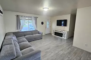 358 W Lakewood Dr, Provo, UT 84601 - Photo 9