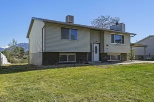 837 E Carnation Dr, Sandy, UT 84094 - Photo 3