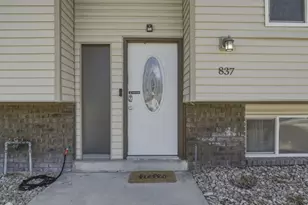 837 E Carnation Dr, Sandy, UT 84094 - Photo 5