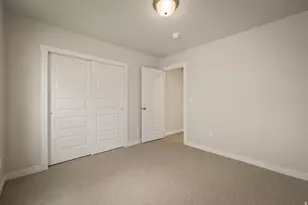 1077 W Linden Ln S, Woods Cross, UT 84087 - Photo 5