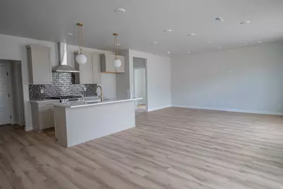1077 W Linden Ln S #29, Woods Cross, UT 84087 - Photo 3