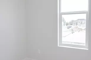 1077 W Linden Ln S, Woods Cross, UT 84087 - Photo 19