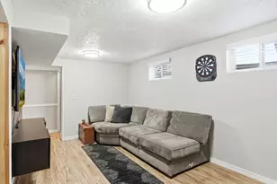 935 E 900 N, Bountiful, UT 84010 - Photo 29