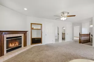 1021 E 5675 S, South Ogden, UT 84405 - Photo 3