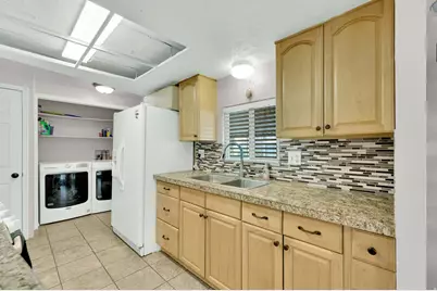 190 E Nimue Cir, North Salt Lake, UT 84054 - Photo 5