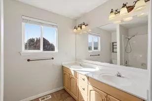 1359 W Parkside Ln S, Layton, UT 84041 - Photo 33