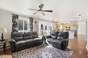 1359 W Parkside Ln S, Layton, UT 84041 - Photo 17