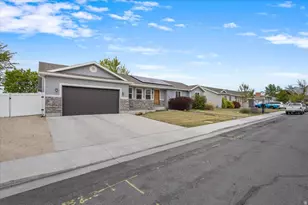 978 S 190 W, Orem, UT 84058 - Photo 3