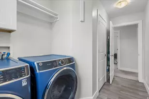 978 S 190 W, Orem, UT 84058 - Photo 19