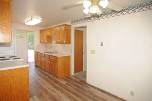 439 E 1650 S, Bountiful, UT 84010 - Photo 5