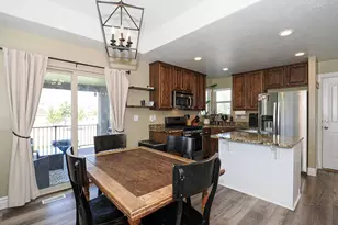 879 W Saddlebrook Dr, Kaysville, UT 84037 - Photo 13