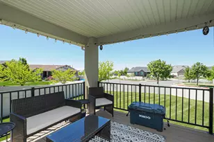879 W Saddlebrook Dr, Kaysville, UT 84037 - Photo 9