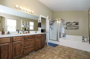 879 W Saddlebrook Dr, Kaysville, UT 84037 - Photo 33