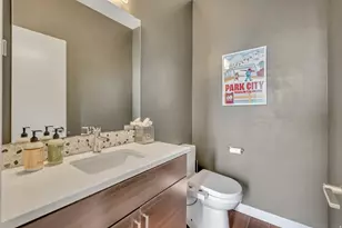 2444 S 900 E, Salt Lake City, UT 84106 - Photo 13