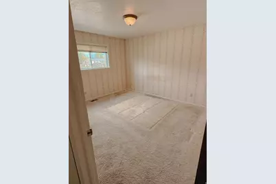 324 N 300 W, Vernal, UT 84078 - Photo 13