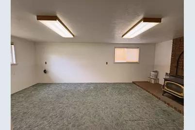 324 N 300 W, Vernal, UT 84078 - Photo 17