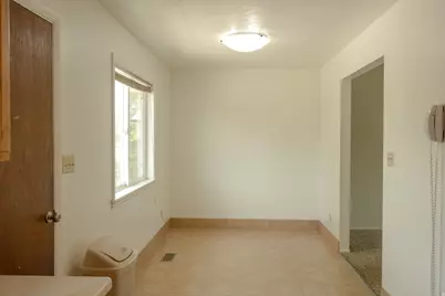 324 N 300 W, Vernal, UT 84078 - Photo 5
