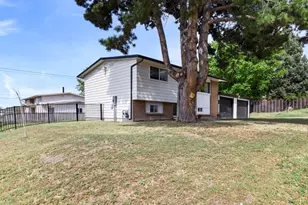 21 Quebec Cir, Tooele, UT 84074 - Photo 3