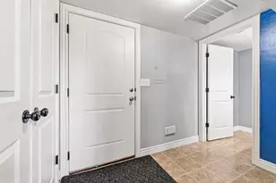 1165 W 100 S, Springville, UT 84663 - Photo 9