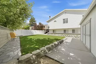 1581 W 6720 S, West Jordan, UT 84084 - Photo 31