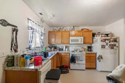 481 N 100 W #22, Milford, UT 84751 - Photo 5