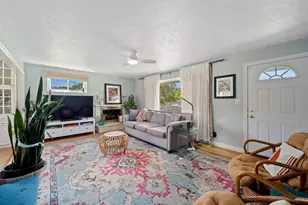 5597 S Hillside Dr E, Murray, UT 84107 - Photo 11