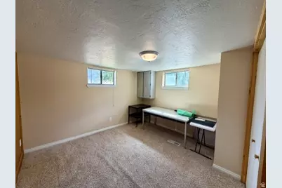 5597 S Hillside Dr E, Murray, UT 84107 - Photo 31