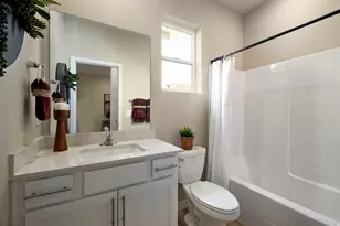 2129 E Chickadee Dr N, Eagle Mountain, UT 84005 - Photo 11