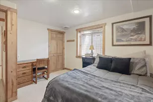 7913 Summerhill Dr, Park City, UT 84098 - Photo 33