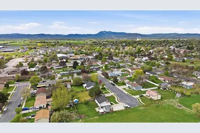 82 E 450 S, Smithfield, UT 84335 - Photo 39