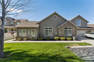 877 W 1920 S, Syracuse, UT 84075 - Photo 3