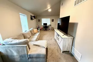 618 S 100 W, Springville, UT 84663 - Photo 3