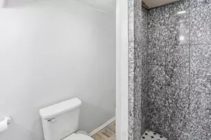 13575 S 2200 W, Riverton, UT 84065 - Photo 19