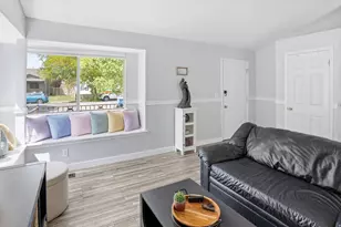 13575 S 2200 W, Riverton, UT 84065 - Photo 5