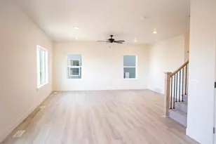 647 N 410 E Lot #16 E, Salem, UT 84653 - Photo 3