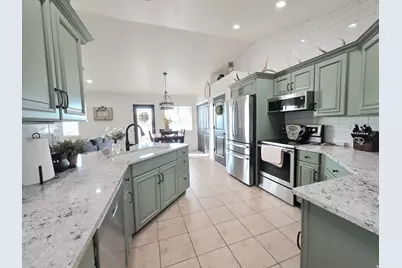 625 S 2400 W, Vernal, UT 84078 - Photo 7