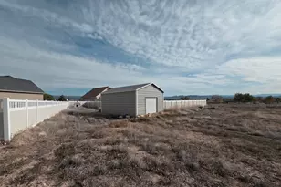 625 S 2400 W, Vernal, UT 84078 - Photo 25