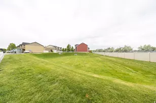 2414 S Andover St W, West Haven, UT 84401 - Photo 25