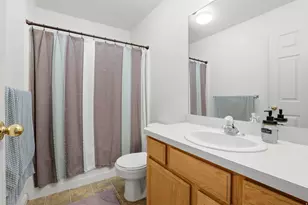 8083 N Ridge Loop E, Eagle Mountain, UT 84005 - Photo 13
