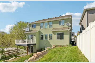 1374 E Primrose Ct N #106, Layton, UT 84040 - Photo 47