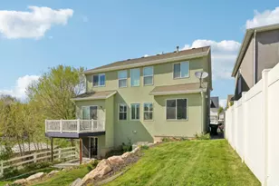 1374 E Primrose Ct N, Layton, UT 84040 - Photo 47