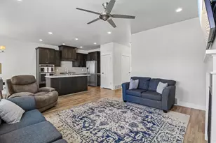 1374 E Primrose Ct N, Layton, UT 84040 - Photo 7