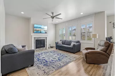 1374 E Primrose Ct N #106, Layton, UT 84040 - Photo 5