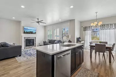 1374 E Primrose Ct N #106, Layton, UT 84040 - Photo 11