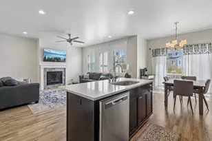1374 E Primrose Ct N, Layton, UT 84040 - Photo 11