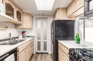 507 E Tonalea Dr S, Murray, UT 84107 - Photo 9